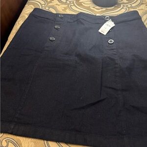 Elegant Dark Rinse Button-on side Skirt